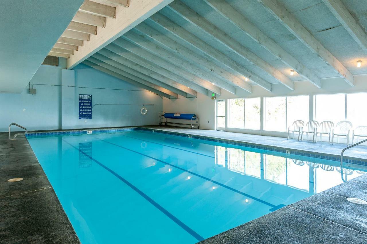 Apartment Oceanview Escape At Birch Bay With Indoor Pool & Hot Tub